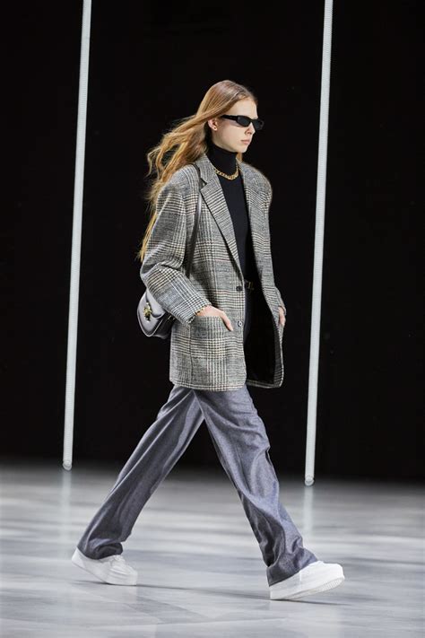 celine 2022 春夏|The Best Looks From Celine’s Summer 2022 Show.